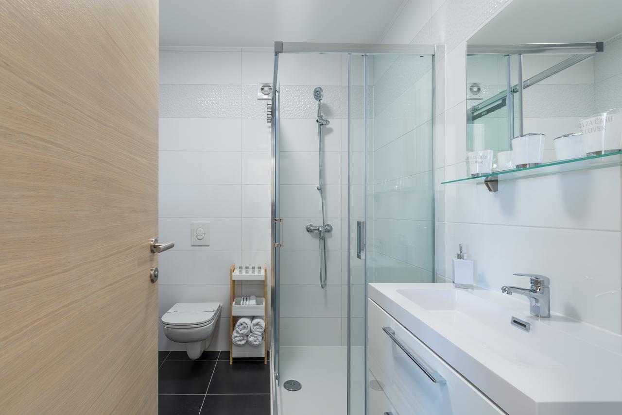 Apartments Corkovic Вир Екстериор снимка